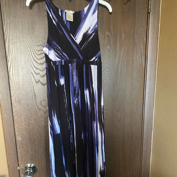 This BEAUTIFUL maxi dress! - Picture 1 of 2